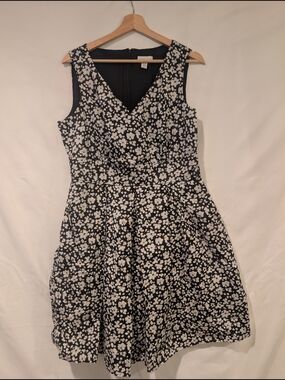 Charter Club Black & White Floral V-Neck Midi Dress